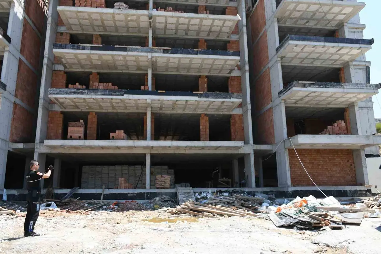Kuşadası’nda inşaat yasağına uymayan firmalara 4 milyon lira ceza