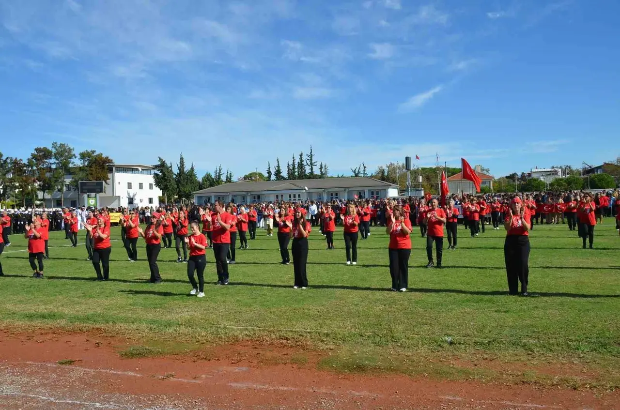 Didim’de 29 Ekim Cumhuriyet bayramı coşkusu yaşandı