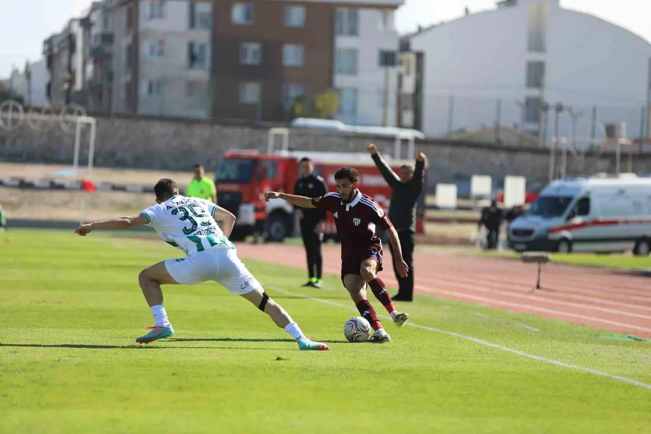 Trendyol 1. Lig: Bandırmaspor: 1 - Iğdır Futbol Kulübü: 2