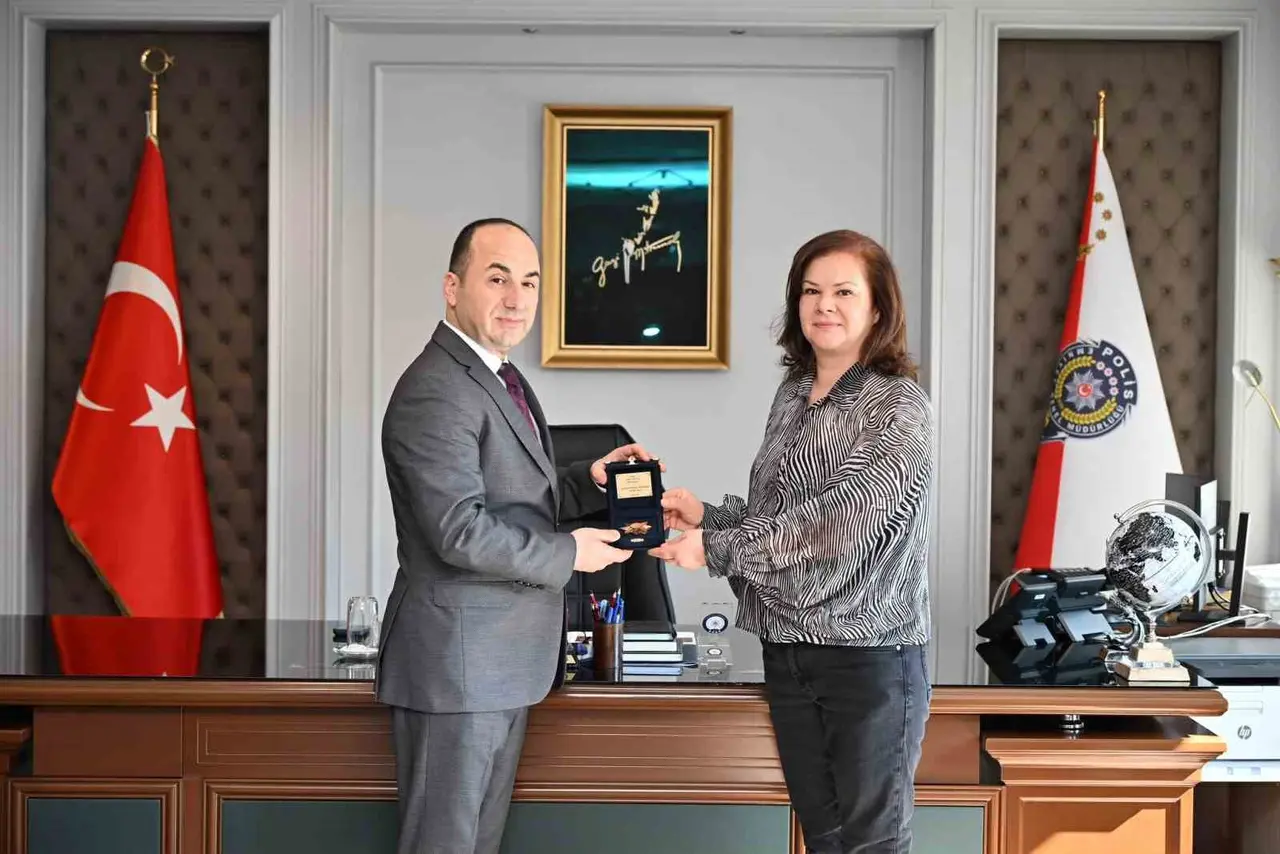 Emniyetin emektarlarıyla vefa ve teşekkür buluşması
