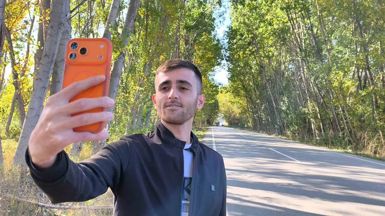 Tokat’ta kavak ağaçlarından sonbahar tüneli