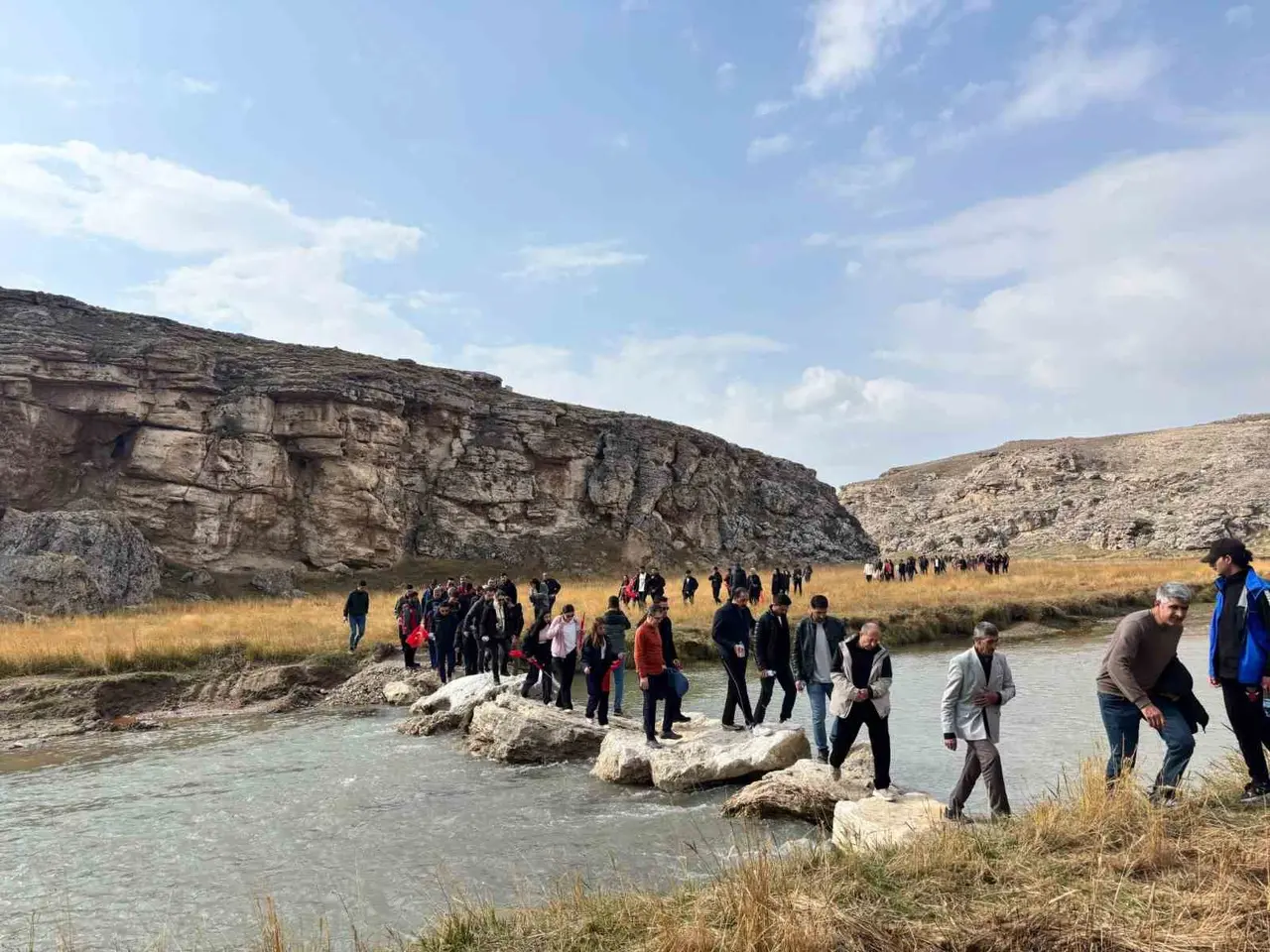 Doğu’nun Ihlara Vadisi Murat Kanyonu’nda doğa ve yöresel kültür aynı etkinlikte buluştu
