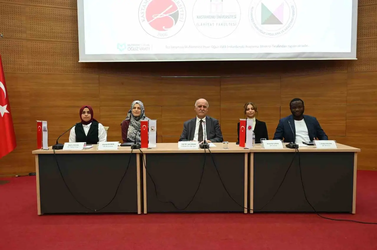 Muhammed İhsan Oğuz 7. İlahiyat Lisansüstü Tez Yarışması’nda ödüller sahiplerini buldu