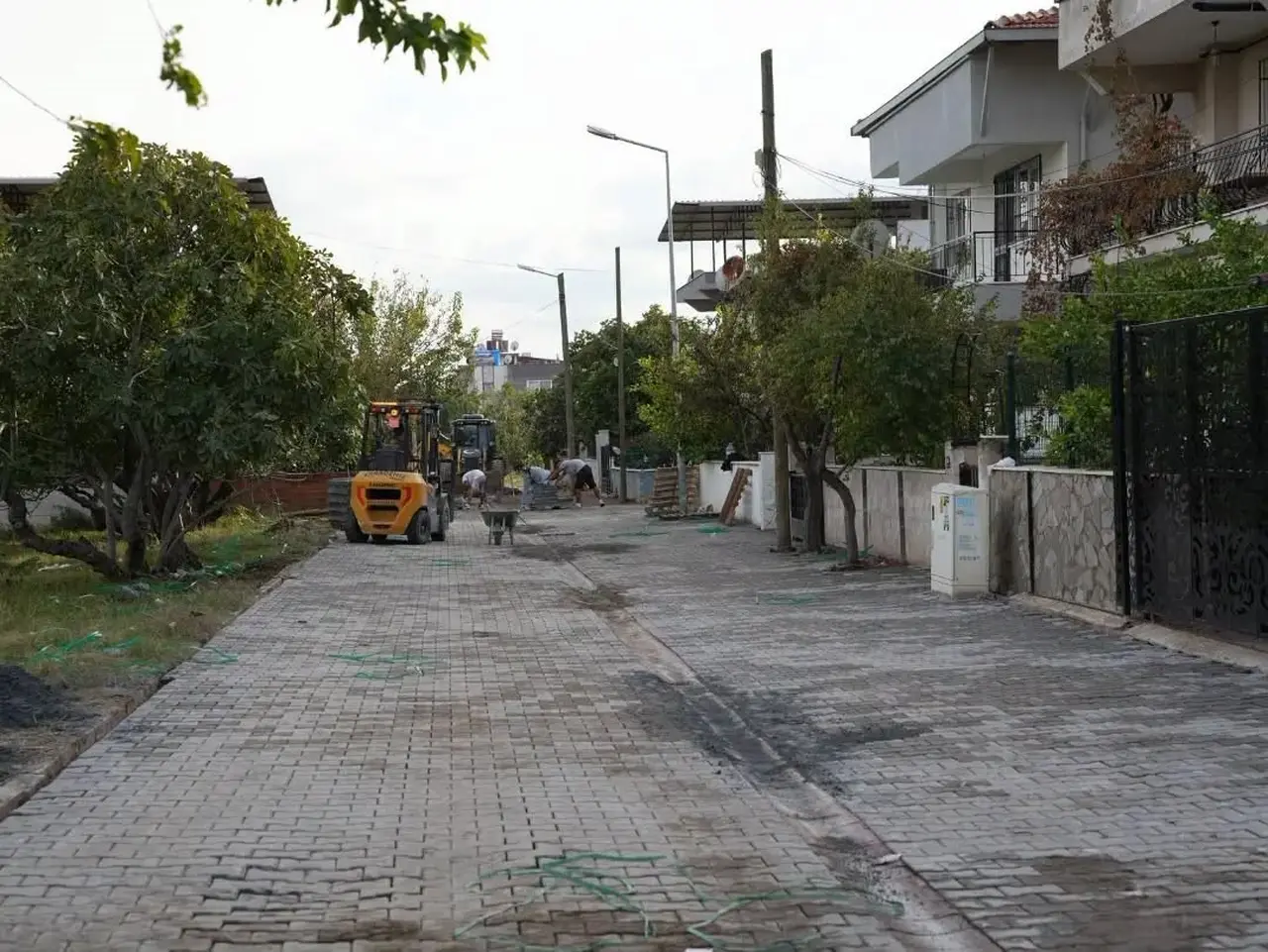 Germencik’te sokaklar yenileniyor