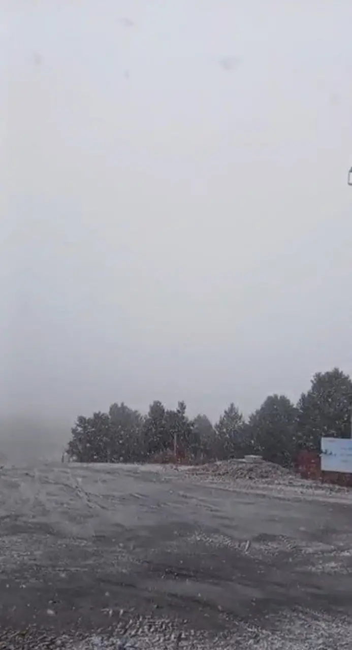 Sarıkamış’ta yağmur zirvede kara dönüştü