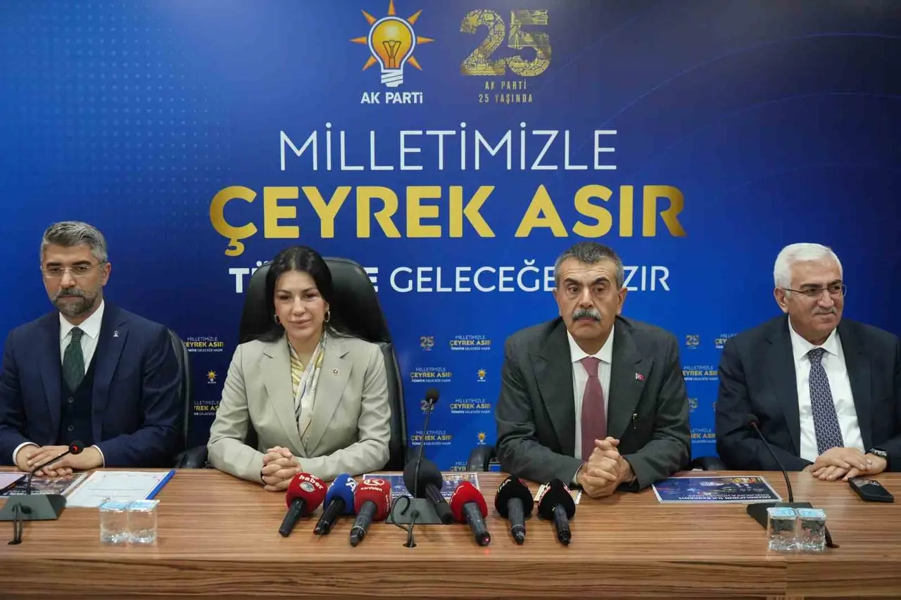 AK Parti Genel Başkan Yardımcısı Ayan: "Biz asla ahlaksızlığa ahlaklı demeyiz, biz milletimizin ekmeğine göz dikeni bizden saymayız "