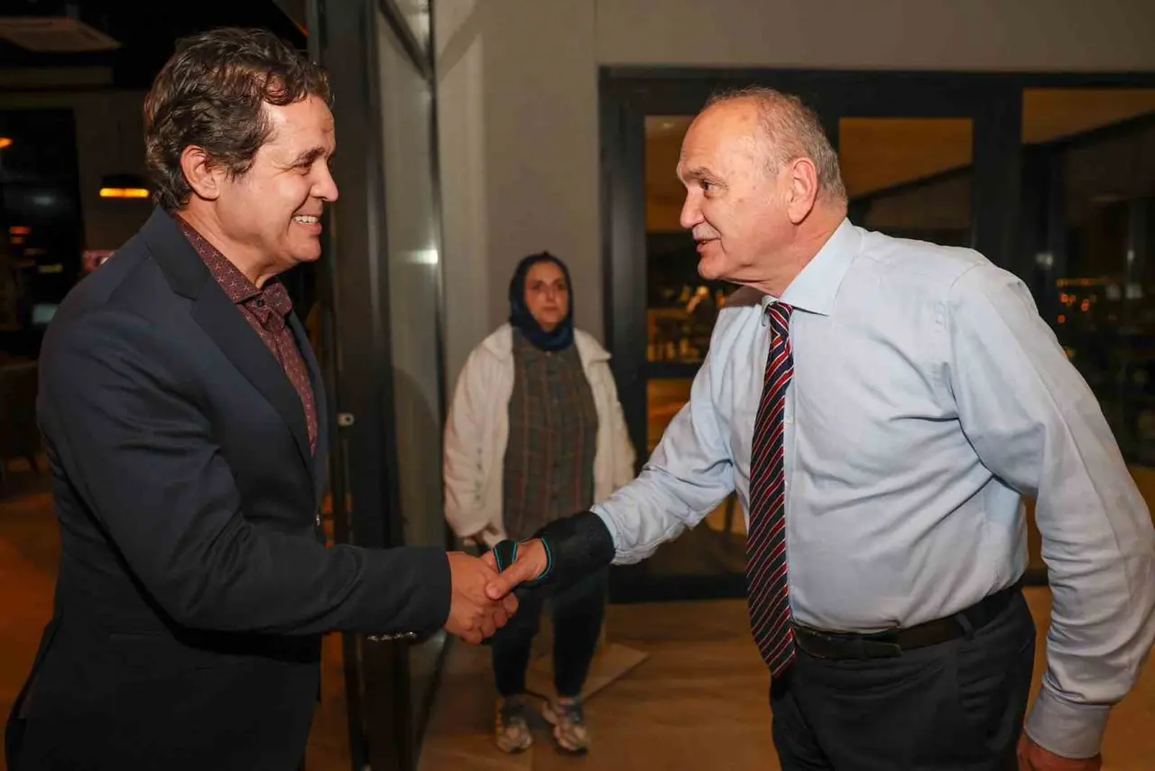 Akademisyenler Faruk Özlü ile buluştu