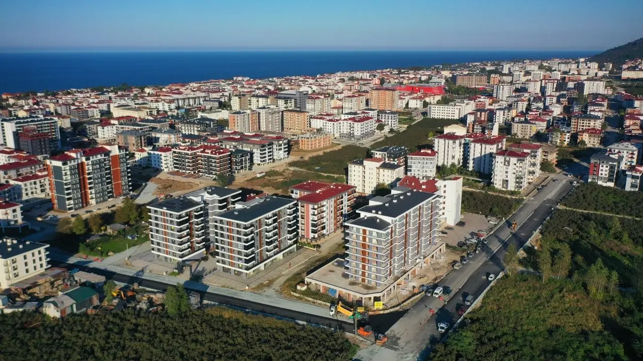 Ordu’da sıcak asfalt çalışmaları sürüyor