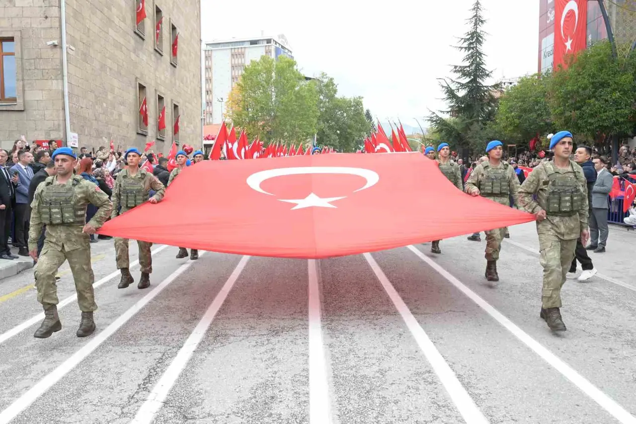 Isparta’da cumhuriyetin 103’üncü yılı coşkuyla kutlandı