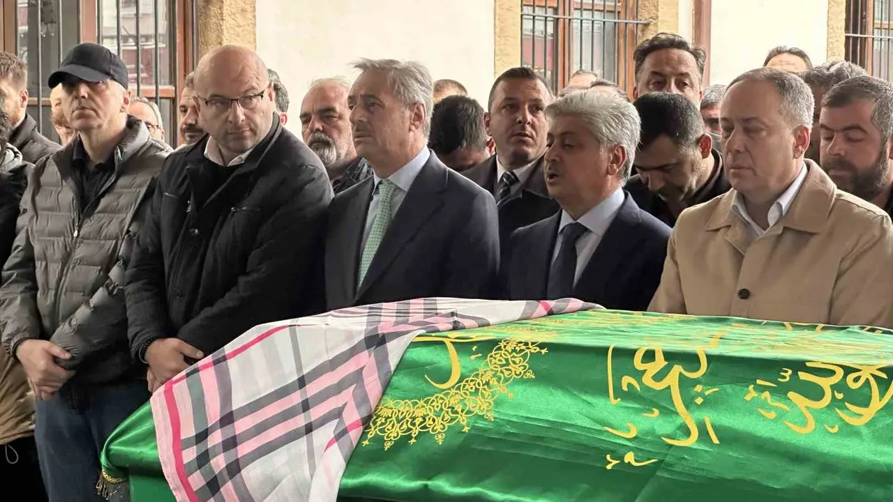 Peribacasının çökmesi sonucu hayatını kaybeden çift son yolculuğuna uğurlandı