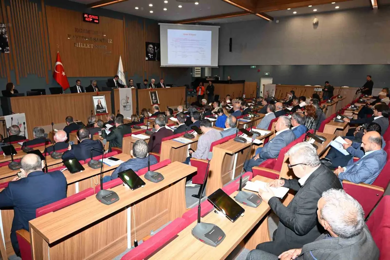 Ege Belediyeler Birliği İzmir’de toplandı