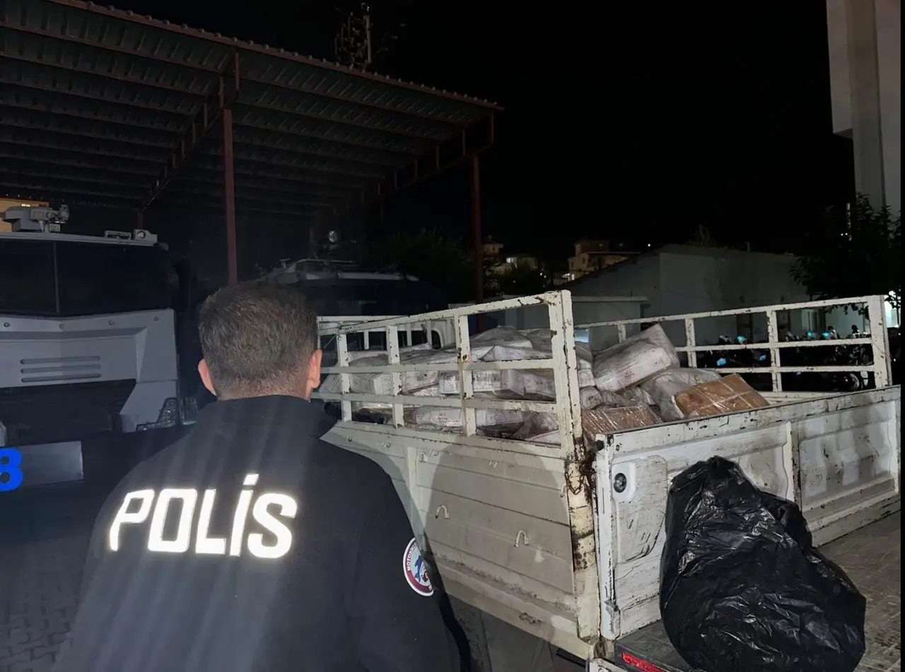 Özbekistan yolunda bozulan etleri vatandaşa yedirmeyi planlarken operasyonla yakalandılar