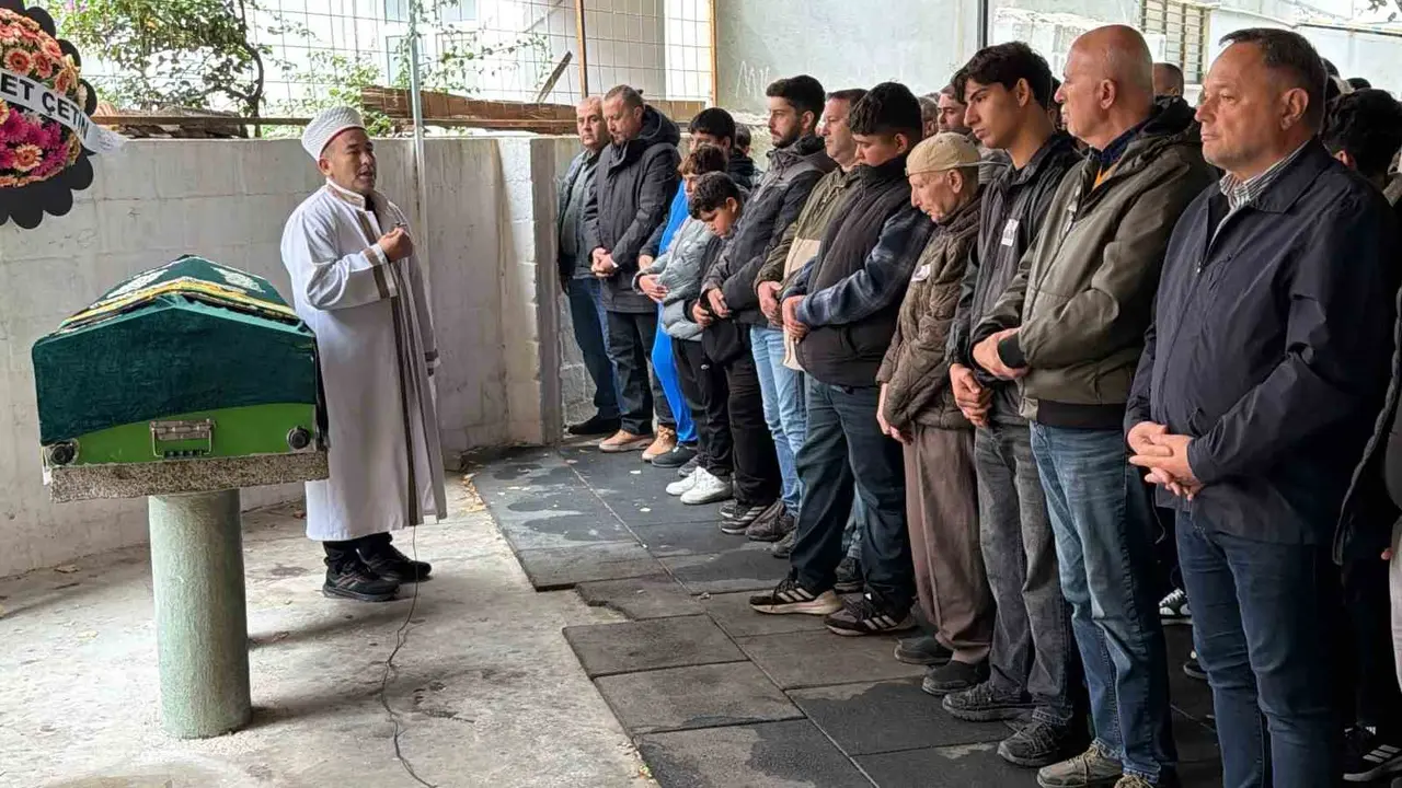 Balıkesir’de turizmci Mustafa Özcan’a gözyaşlarıyla veda