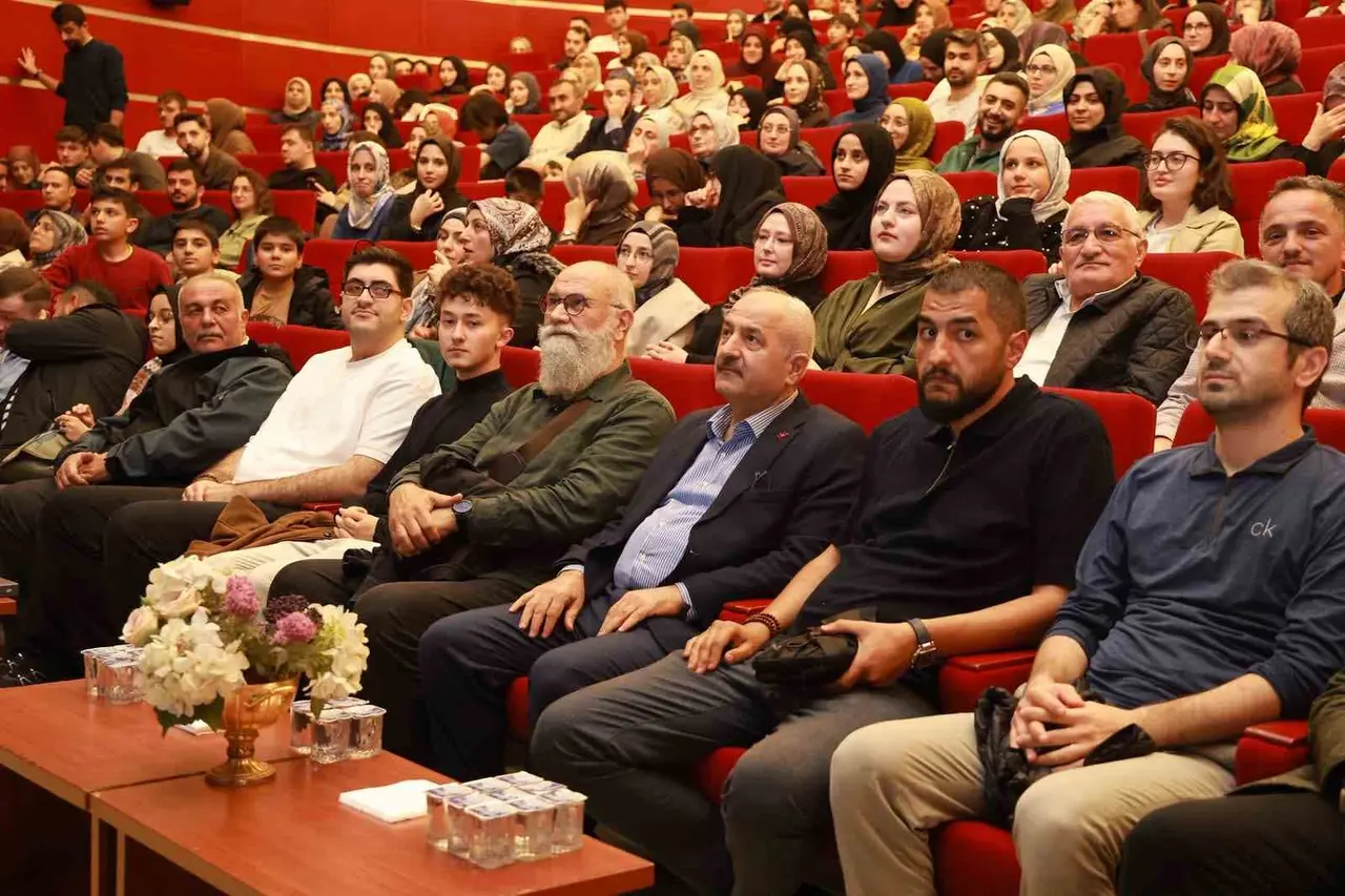 Gebze’de geçmişten geleceğe medeniyet ve kimlik konuşuldu