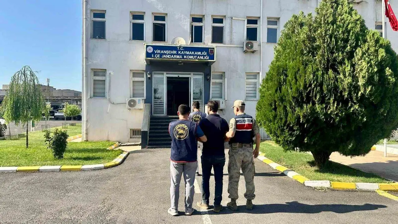 Viranşehir’de aranan şahıs yakalandı