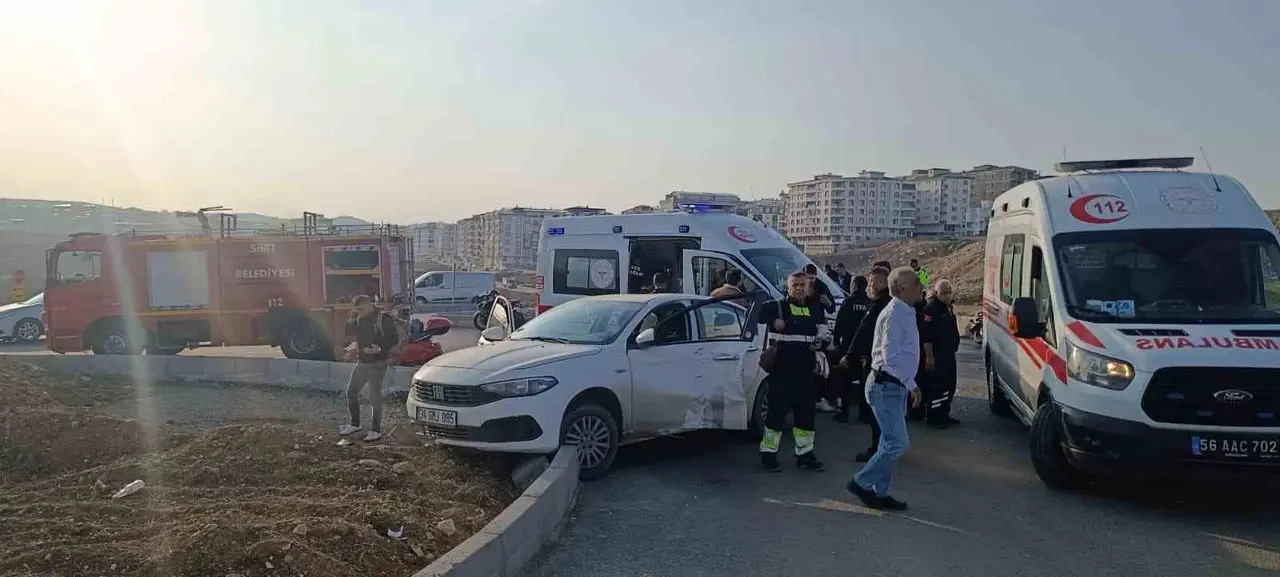Siirt’te otomobil ile motosiklet çarpıştı: 2 yaralı