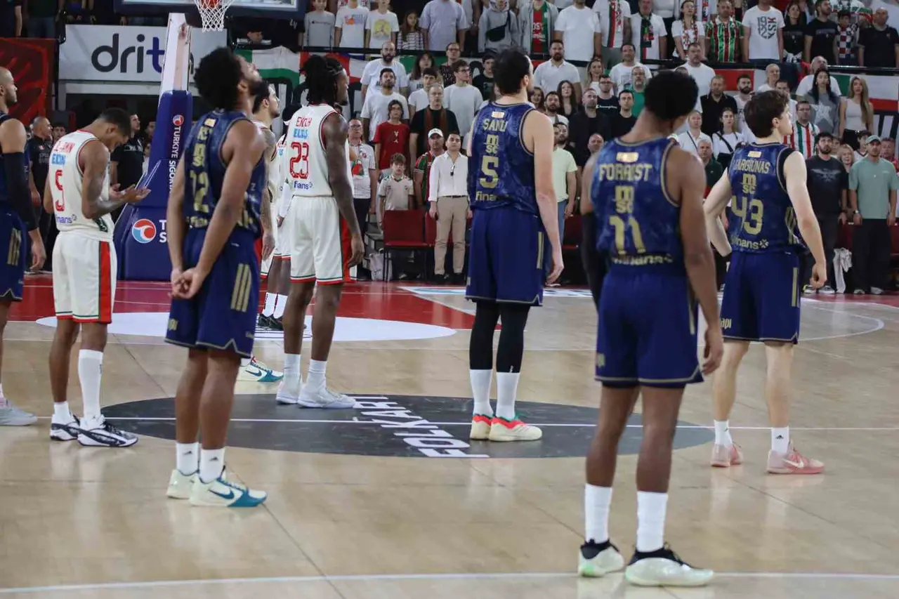 Basketbol Süper Ligi: Karşıyaka: 72 - Fenerbahçe: 97