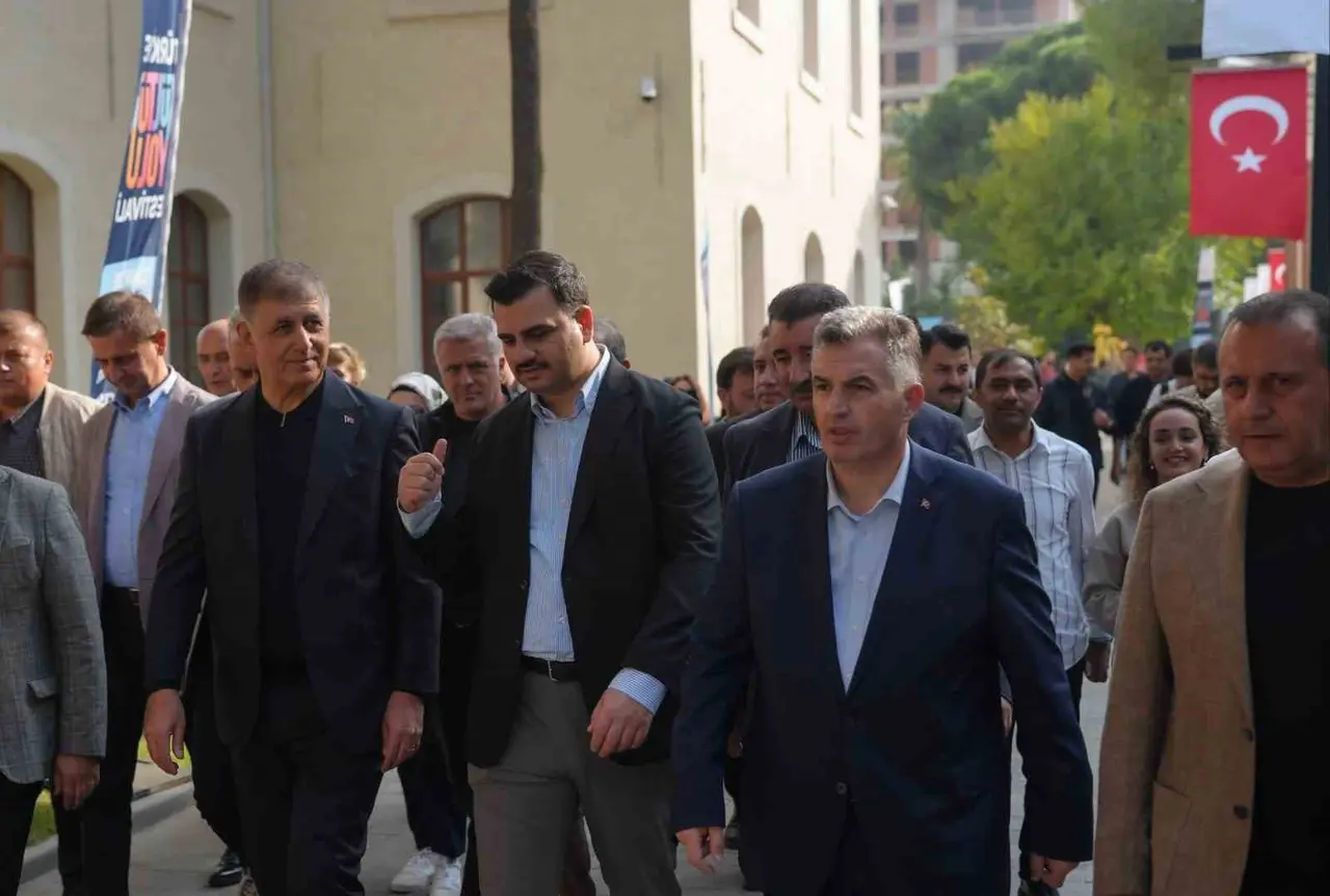AK Parti Genel Sekreteri İnan: "İzmir Kültür Yolu Festivali, kültür ve sanat buluşmasıdır"