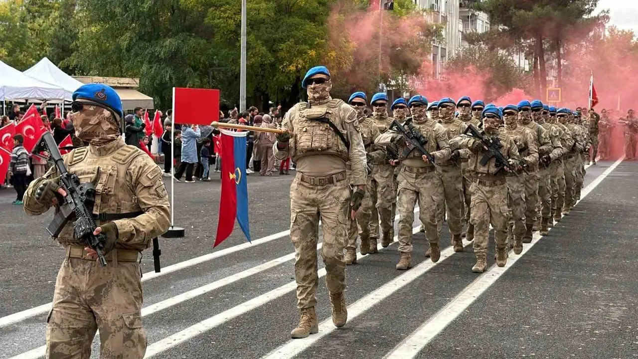 Diyarbakır’da cumhuriyetin 103. yılı coşkuyla kutlandı
