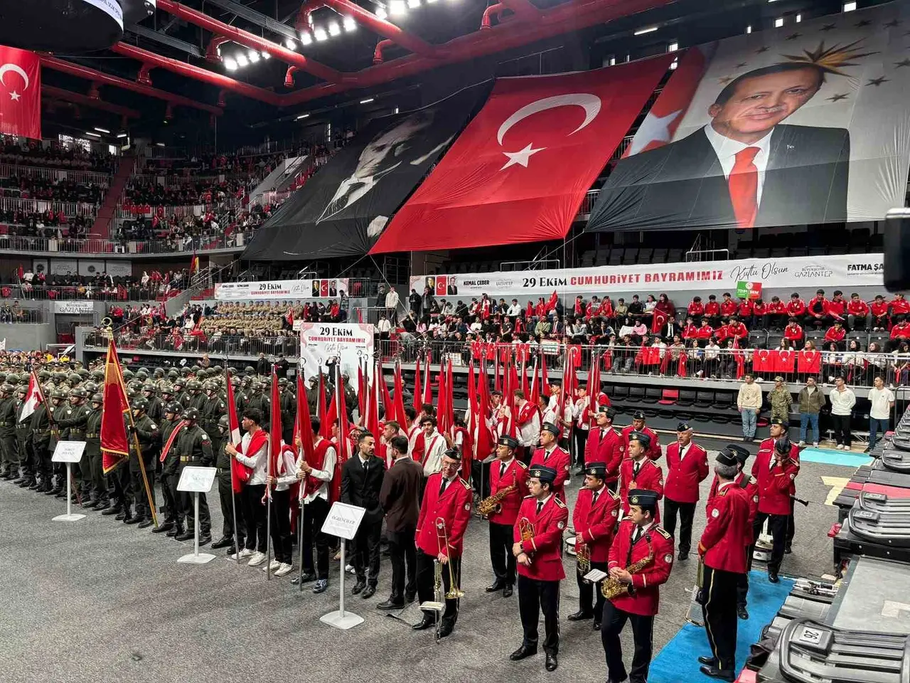 Gaziantep’te Cumhuriyet’in 103’üncü yılı coşkuyla kutlandı