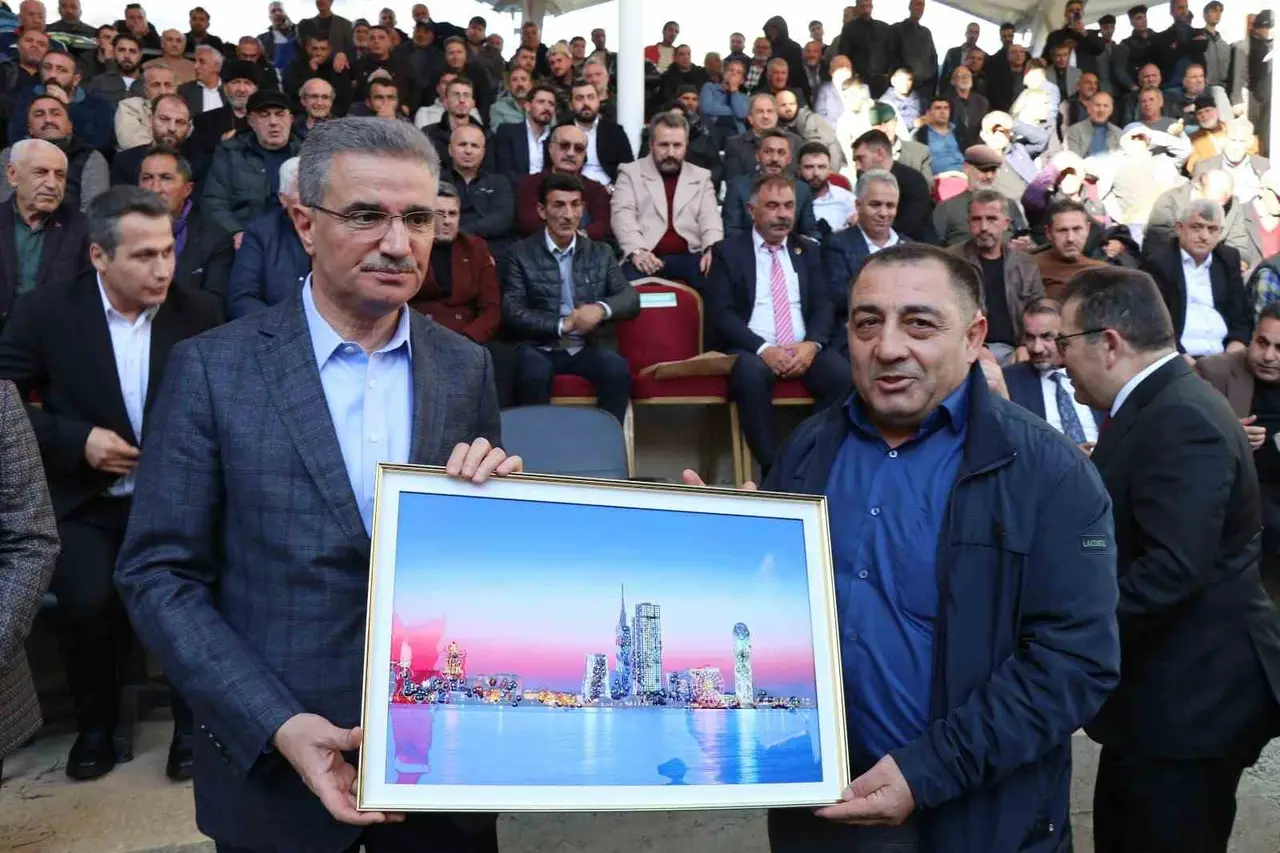 Cumhuriyet ile yaşıt karakucak güreşlerine yoğun ilgi