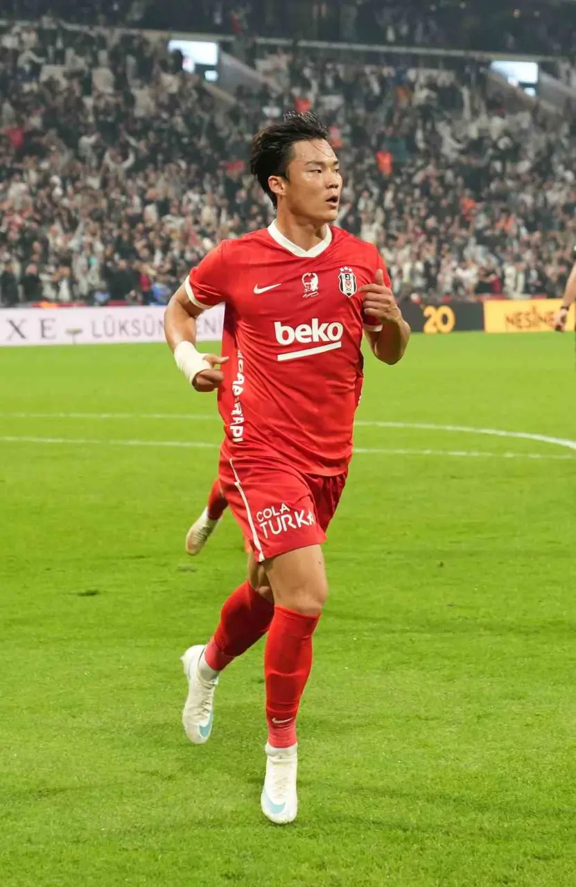 Hyeon-gyu Oh, Süper Lig’de ilk golünü Başakşehir’e attı