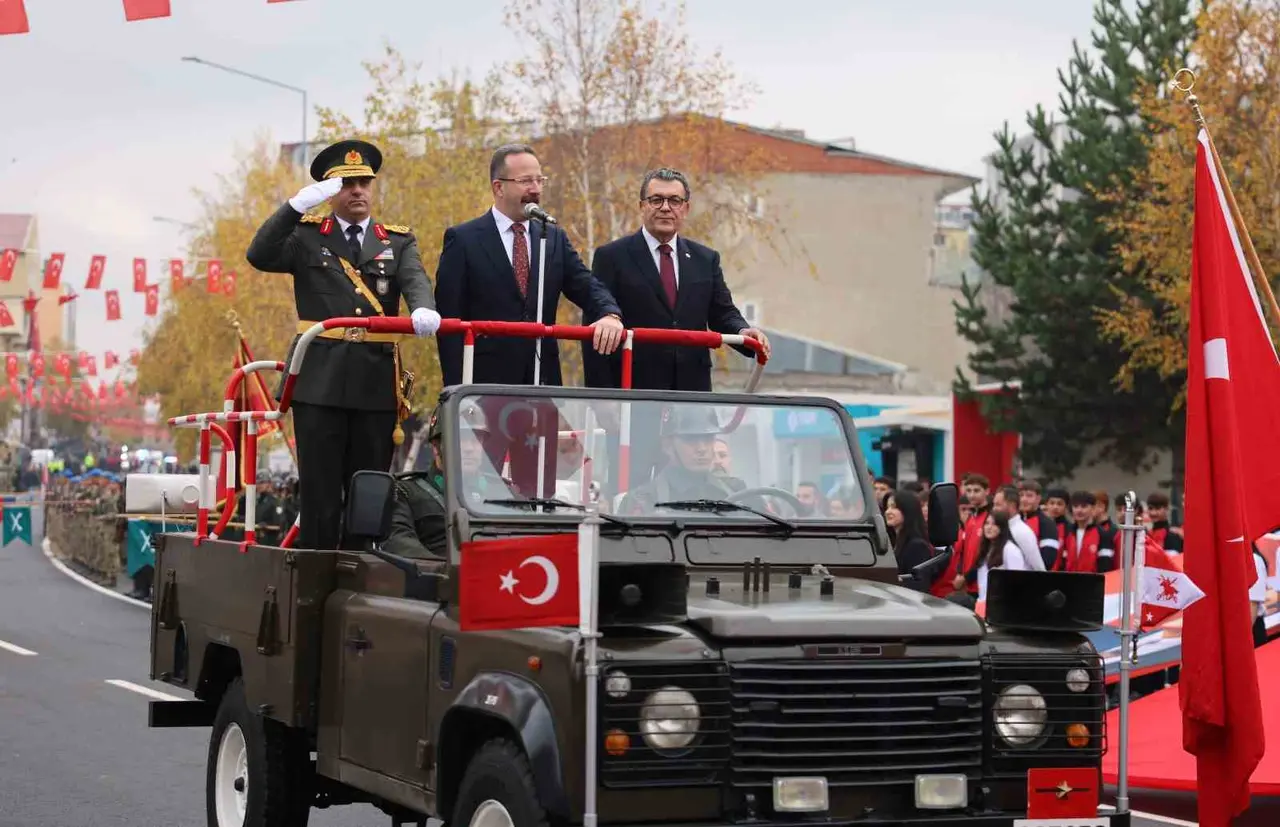 Ardahan’da 29 Ekim Cumhuriyet Bayramı törenle kutlandı