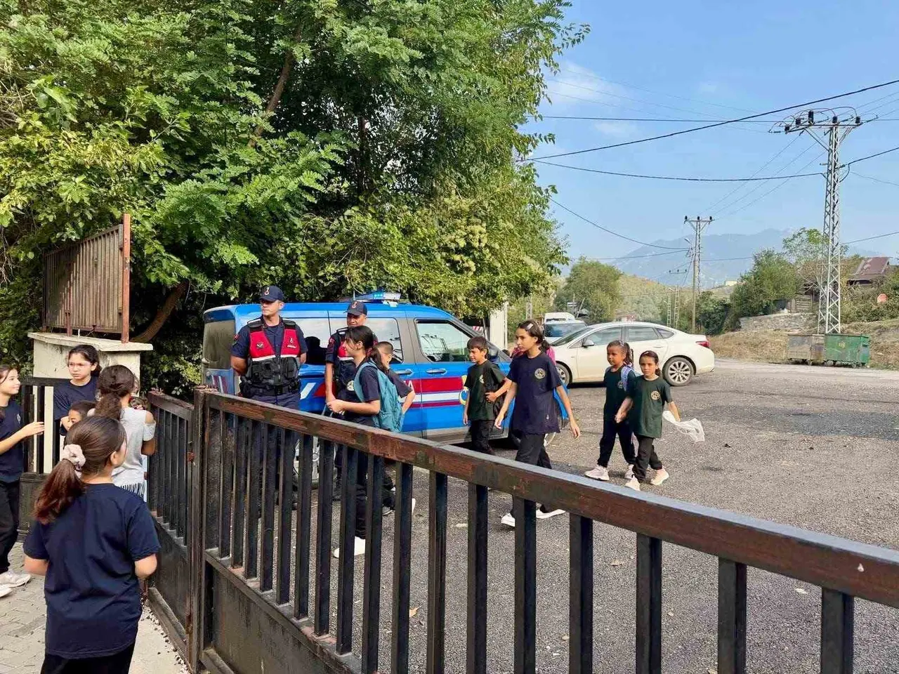 Kahramanmaraş’ta jandarmadan okul çevrelerinde güvenlik denetimi