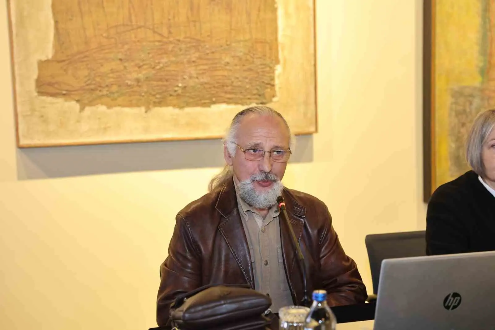 "Bedri Rahmi Eyüboğlu Yaşıyor" sergisi söyleşiyle tamamlandı