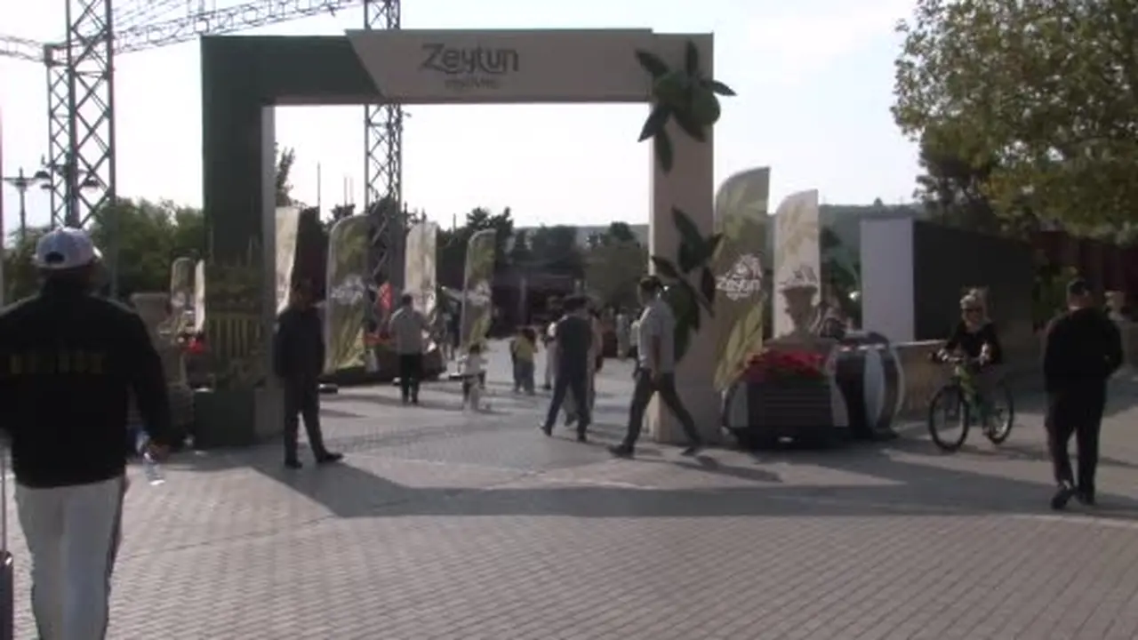 Bakü’de Zeytin Festivaline yoğun ilgi
