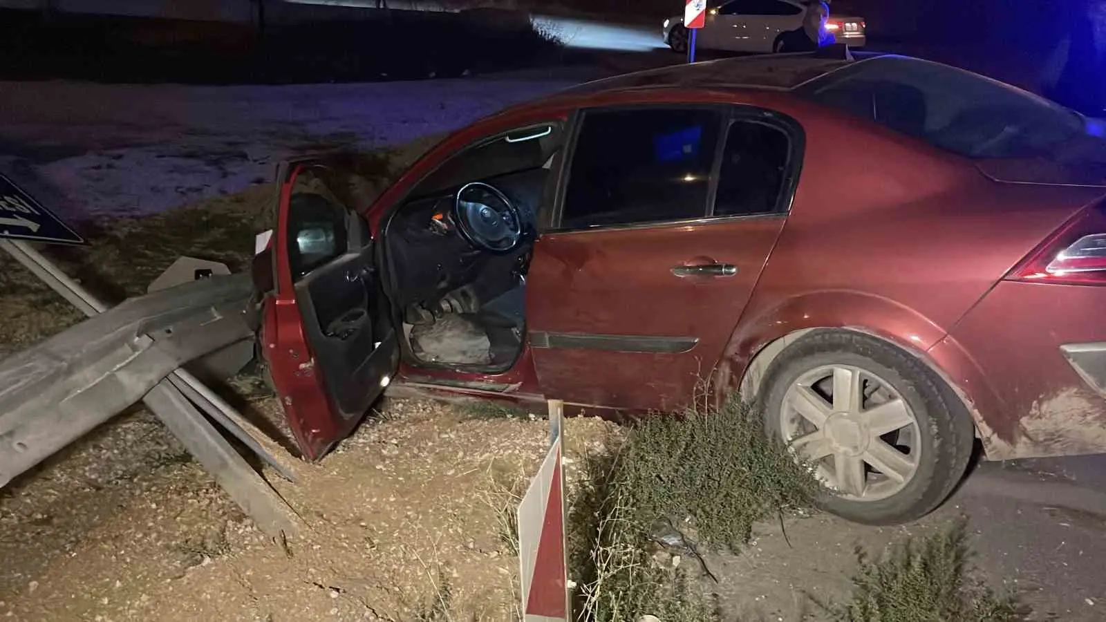 Karaman’da bariyerlere çarpan otomobilin plakasına 46 bin lira ceza