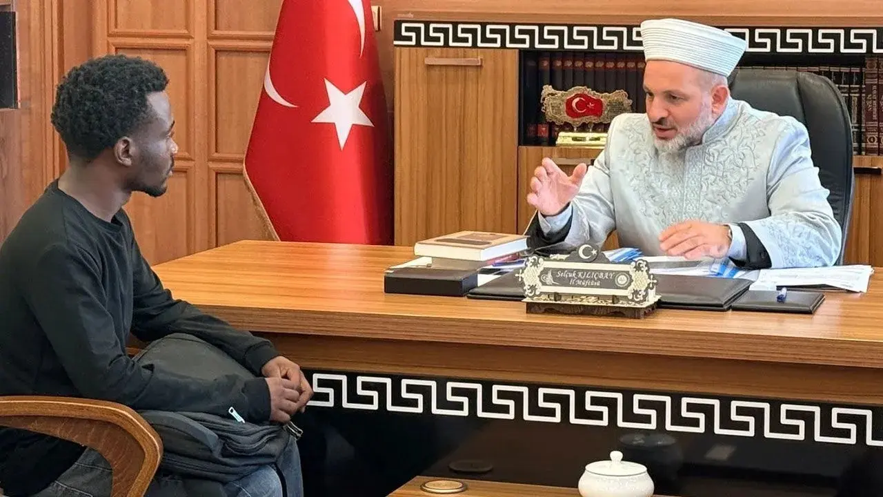 Bolu’da Kongolu üniversite öğrencisi Müslüman oldu, Osman ismini aldı