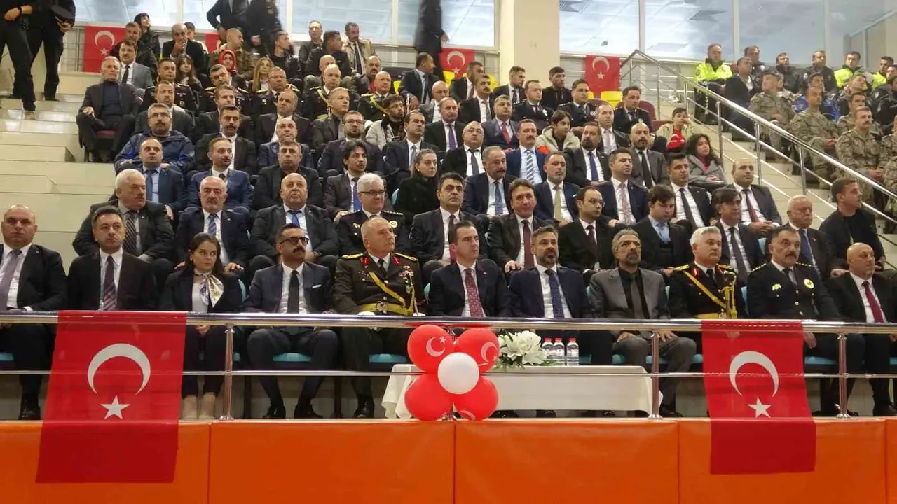 Bitlis’te Cumhuriyet Bayramı coşkusu
