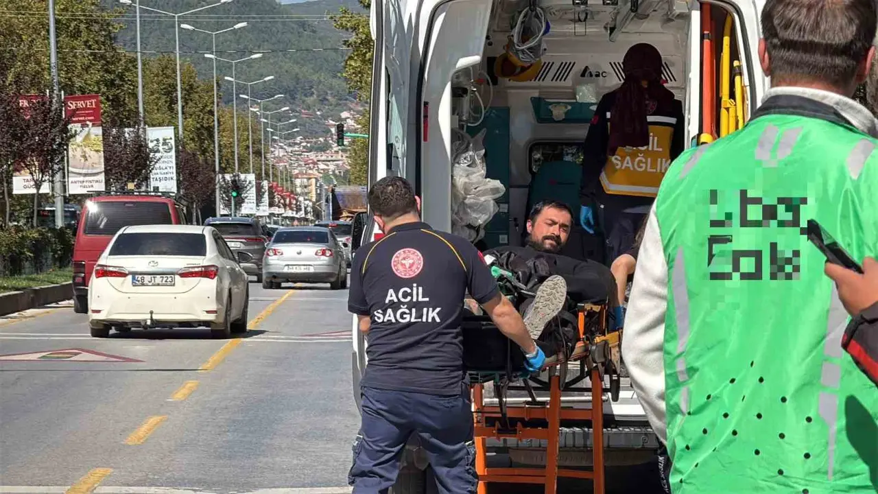 Menteşe’de kırmızı ışık ihlali kazaya neden oldu: 1 yaralı