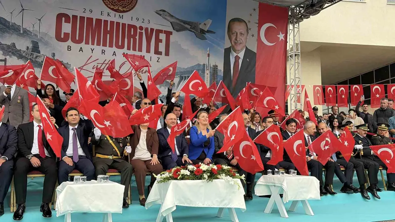 Osmaniye’de Cumhuriyet Bayramı’nın 103’üncü yılı coşkuyla kutlandı
