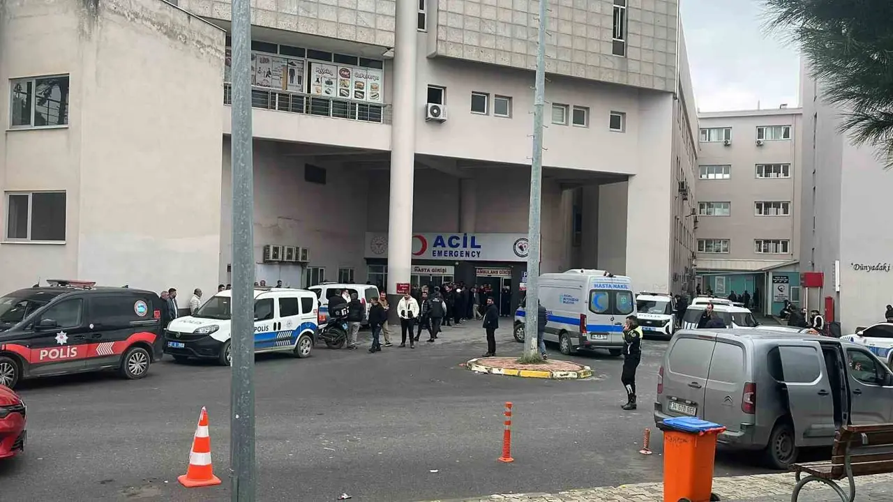 Emlak ofisinde silahlı kavga: 1 ölü, 1 yaralı