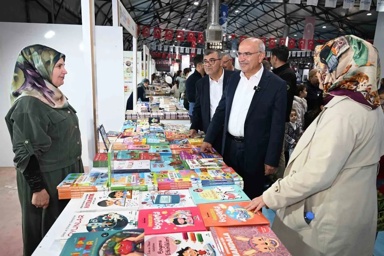 Başkan Er: "Kitap fuarımız Malatya’nın yeniden ayağa kalkışının bir parçası"