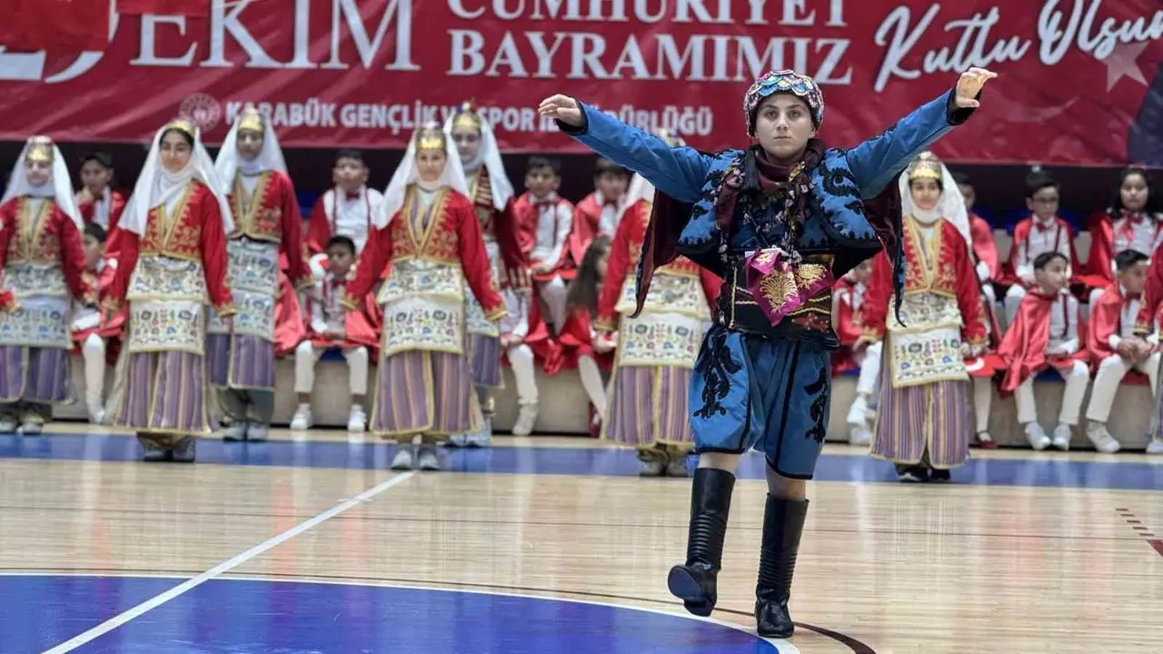 Karabük ve Zonguldak’ta Cumhuriyet’in 103. yıl dönümü kutlandı