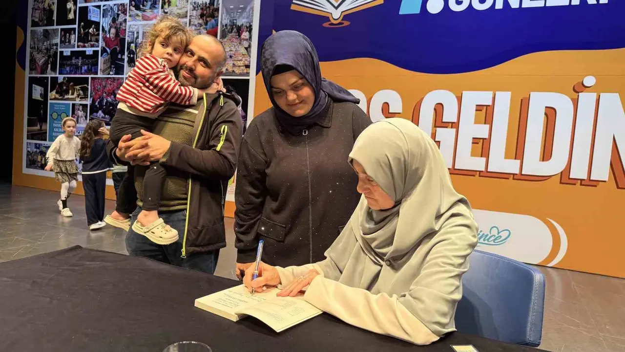 Saliha Erdim, Çayırova’da aile ve manevi değerleri anlattı