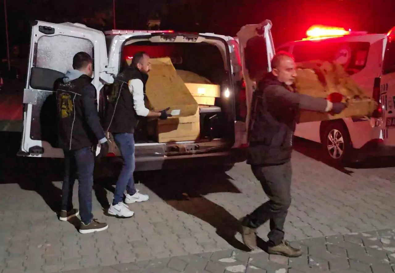 İnşaat ve tır hırsızı operasyonla yakalandı