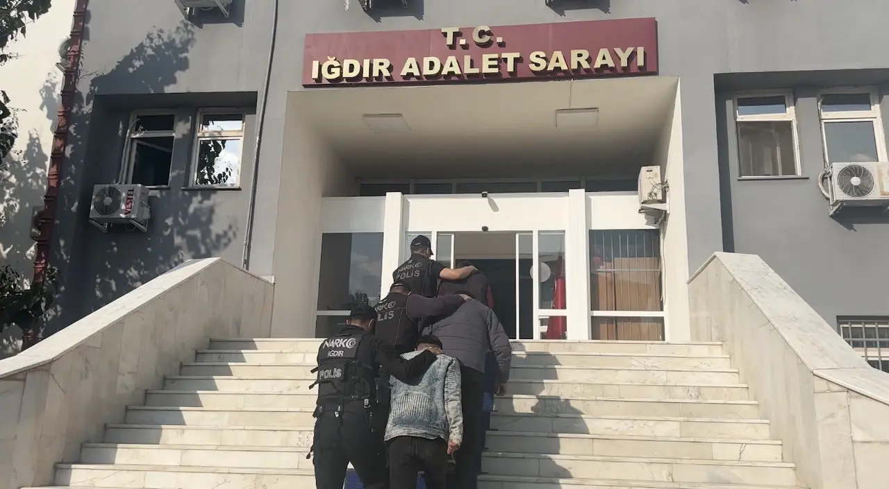 Iğdır’da uyuşturucu operasyonu: 3 şüpheli tutuklandı