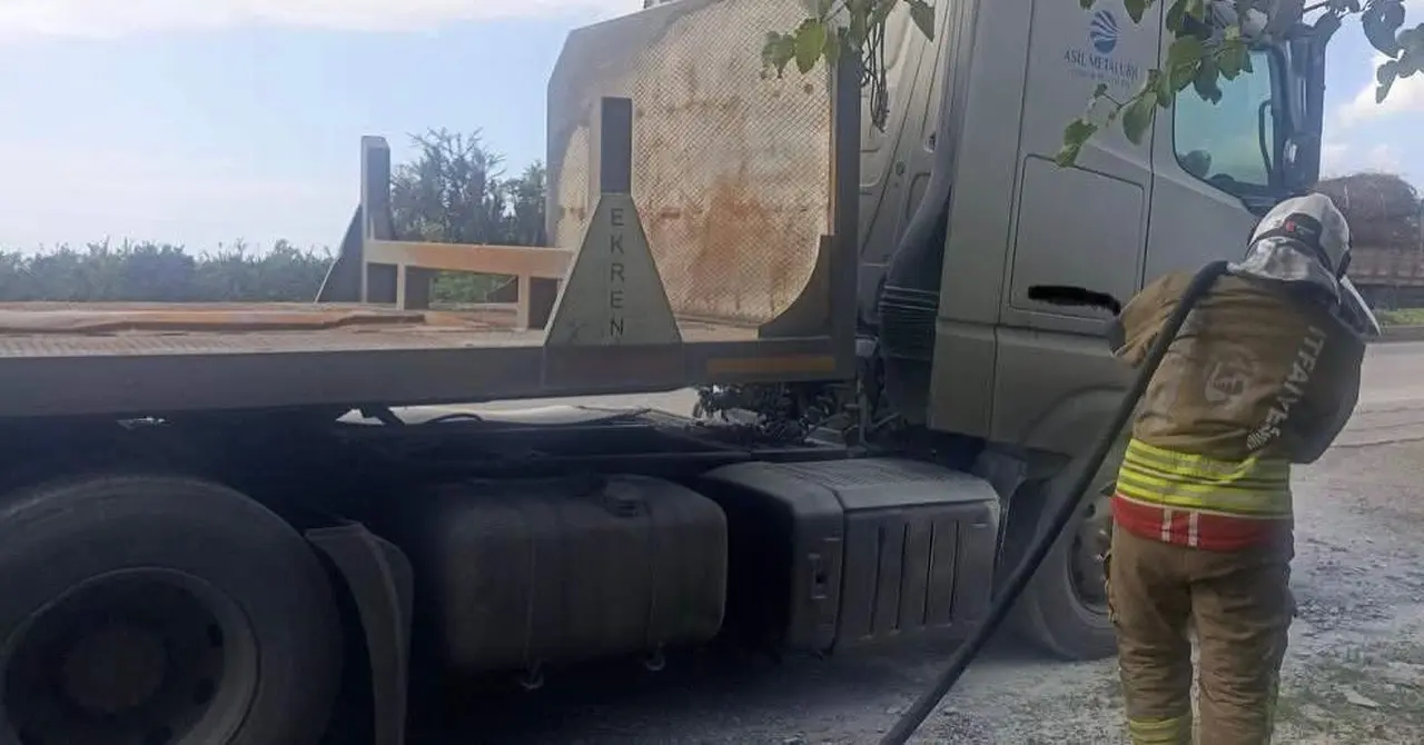 Dörtyol’da tır yangını kontrol altına alındı