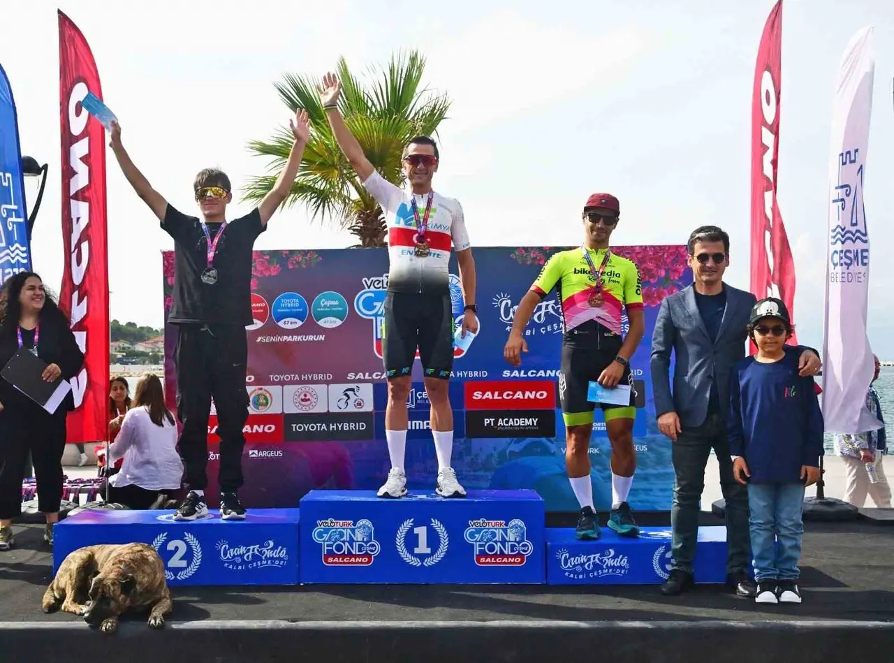 Veloturk Gran Fondo Çeşme by Salcano’da 10’uncu yılın kazananları belli oldu