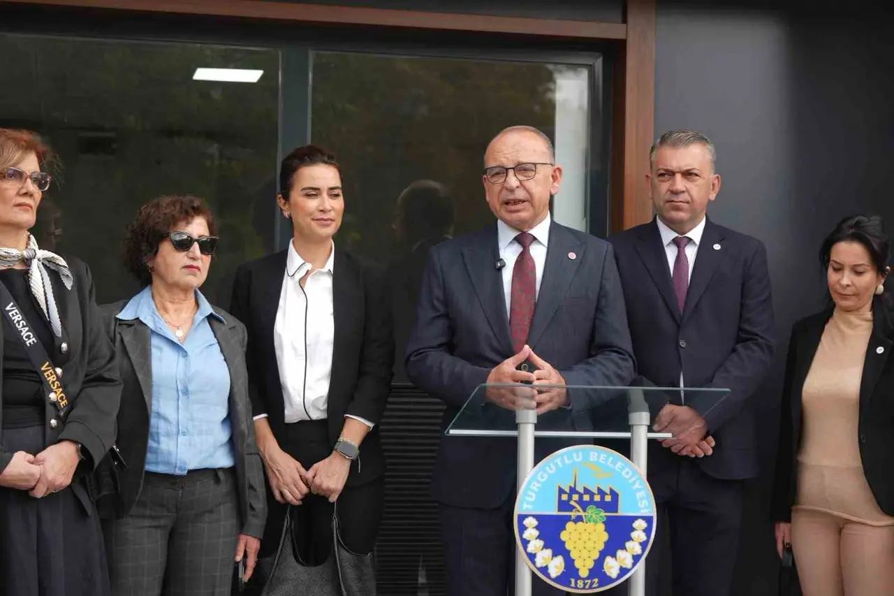 Turgutlu’da belediye hizmeti vatandaşın ayağına geldi