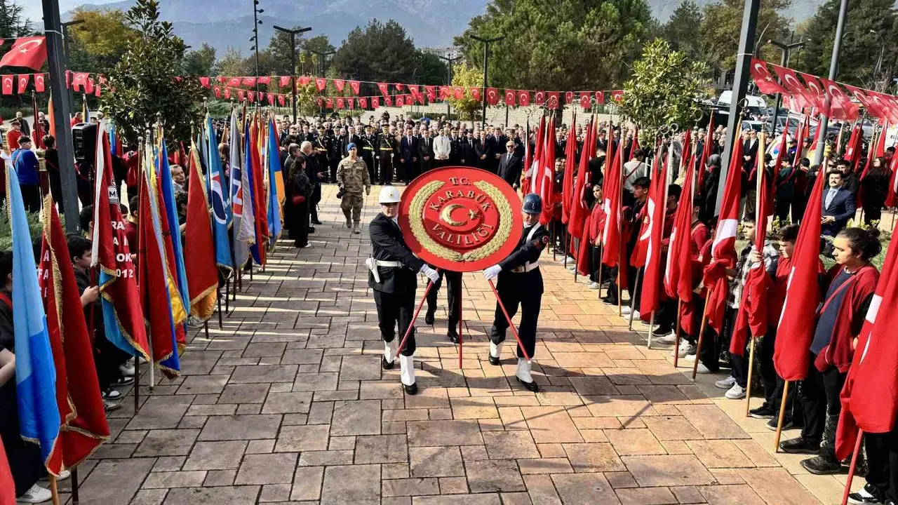 Karabük’te 29 Ekim Cumhuriyet Bayramı törenleri başladı