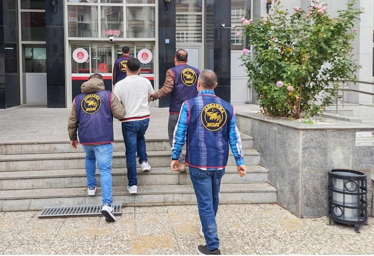 Çorum’da aranan 25 kişi yakalandı