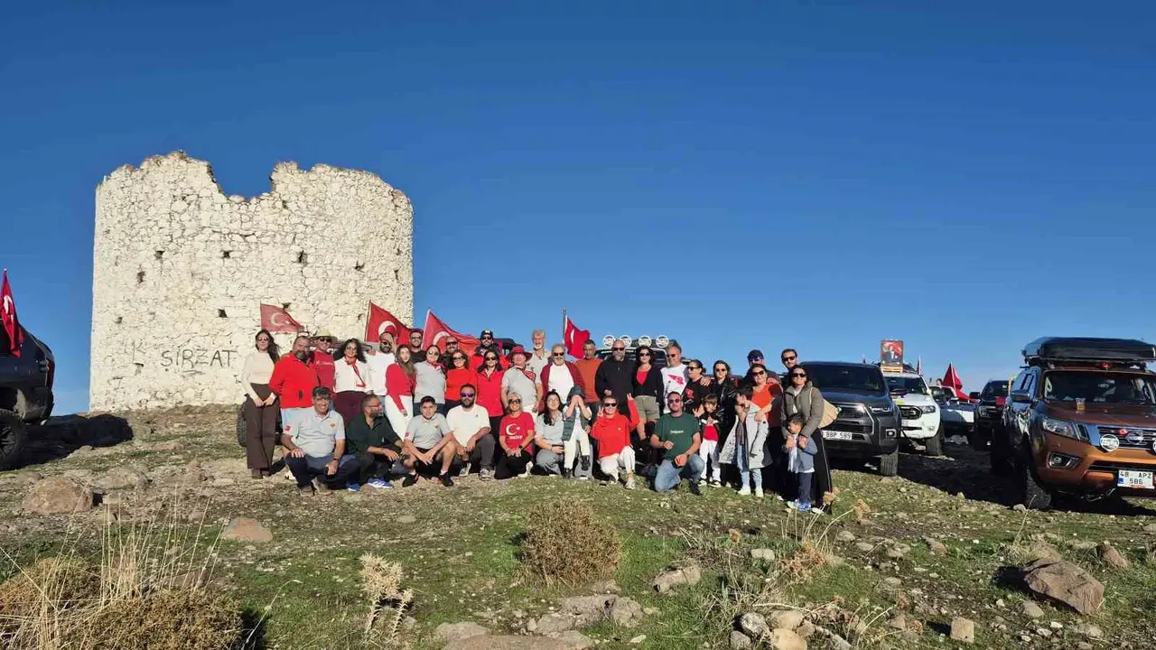 Bodrum’da arazi araçlarıyla bayram kutlaması