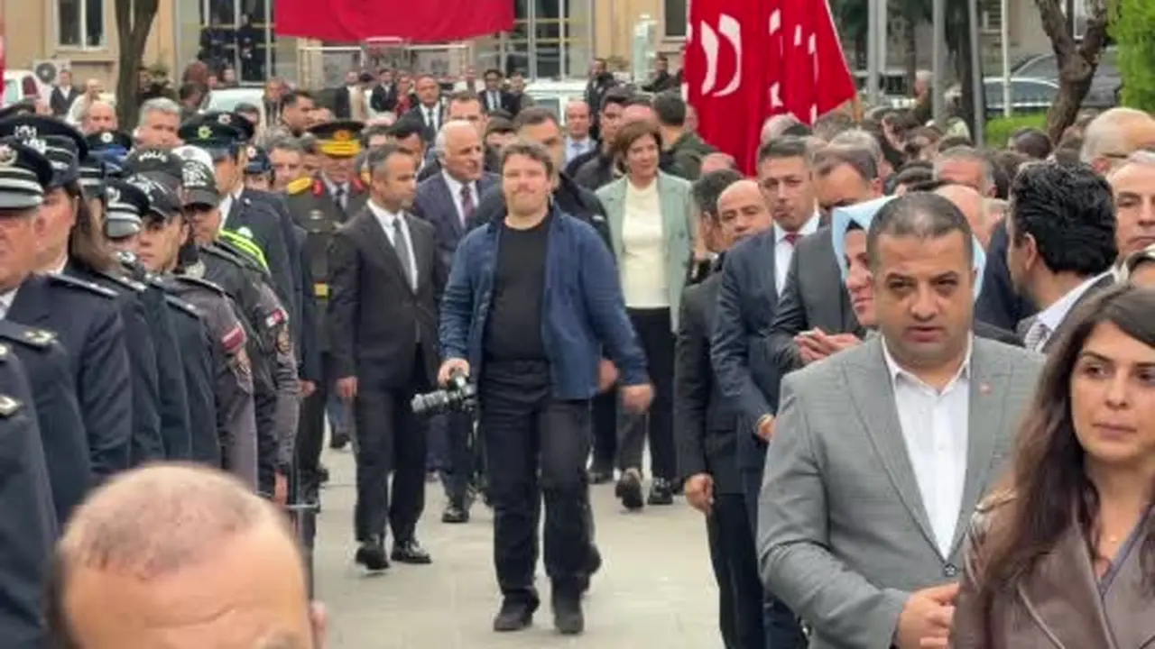 Diyarbakır’da Cumhuriyet’in 103. yıl dönümü kutlanıyor