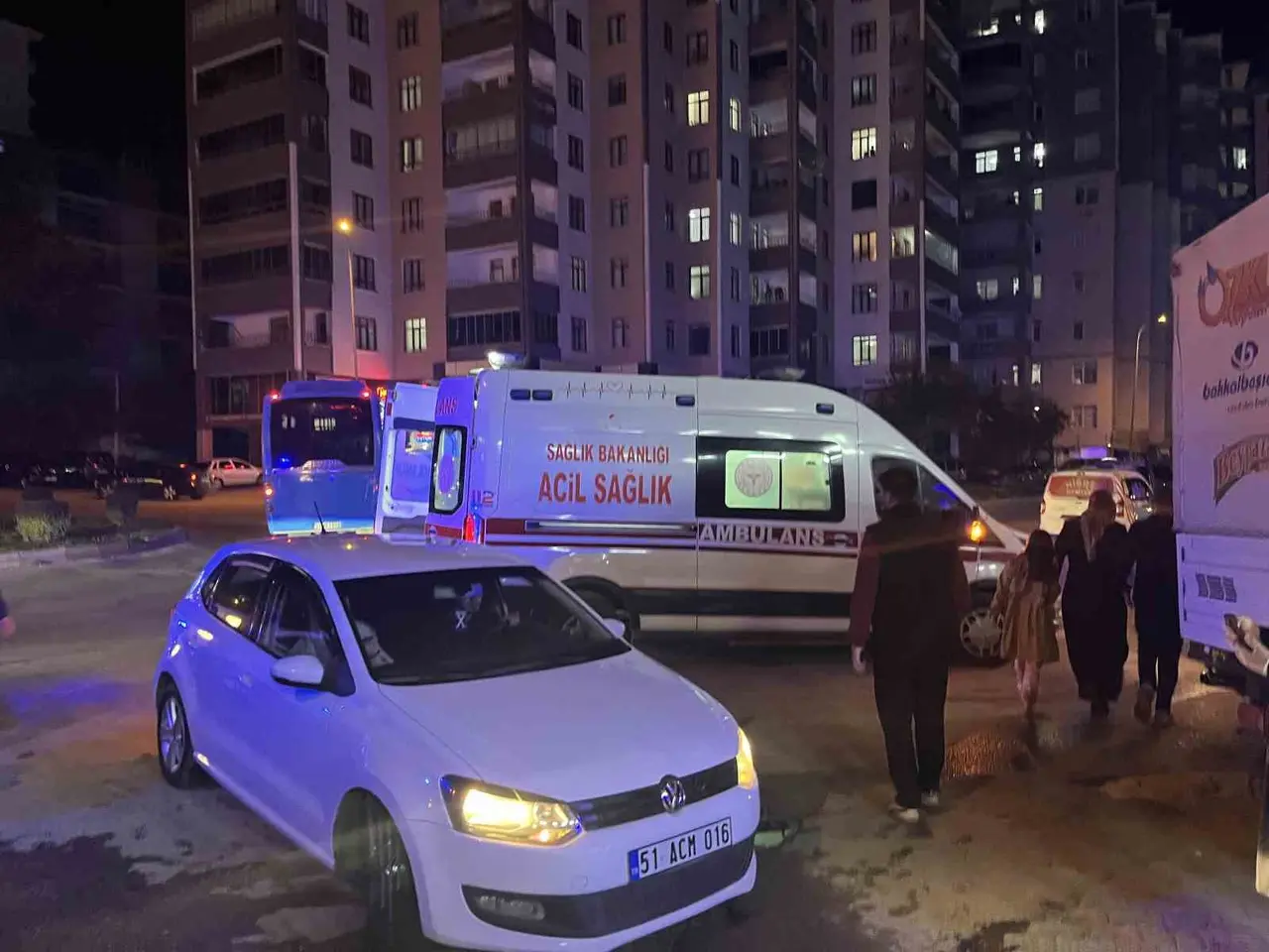 Niğde’de 9. katta yangın paniği: 5 kişi dumandan etkilendi