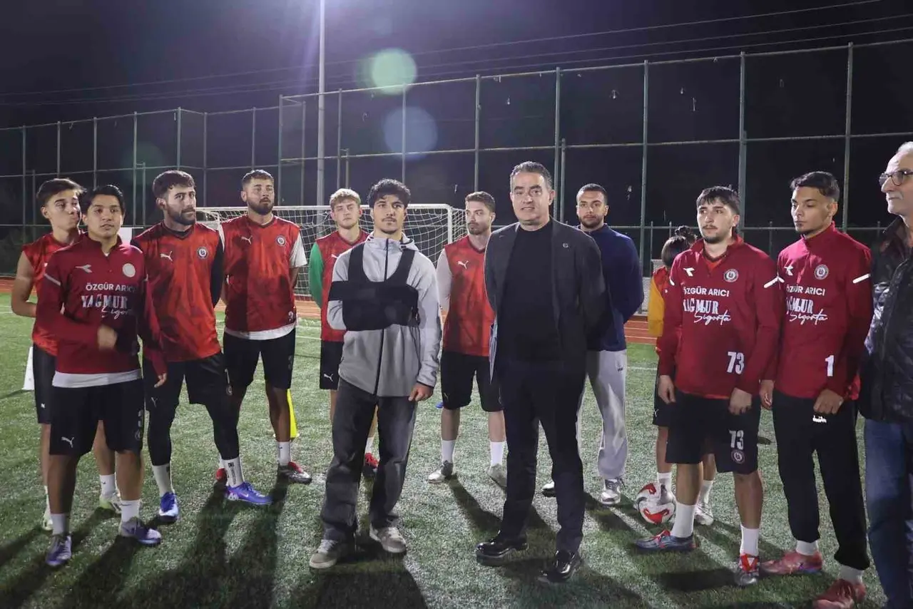 Kazanın ardından göreve dönen Arıcı’dan Koçarlı Belediyespor’a moral desteği